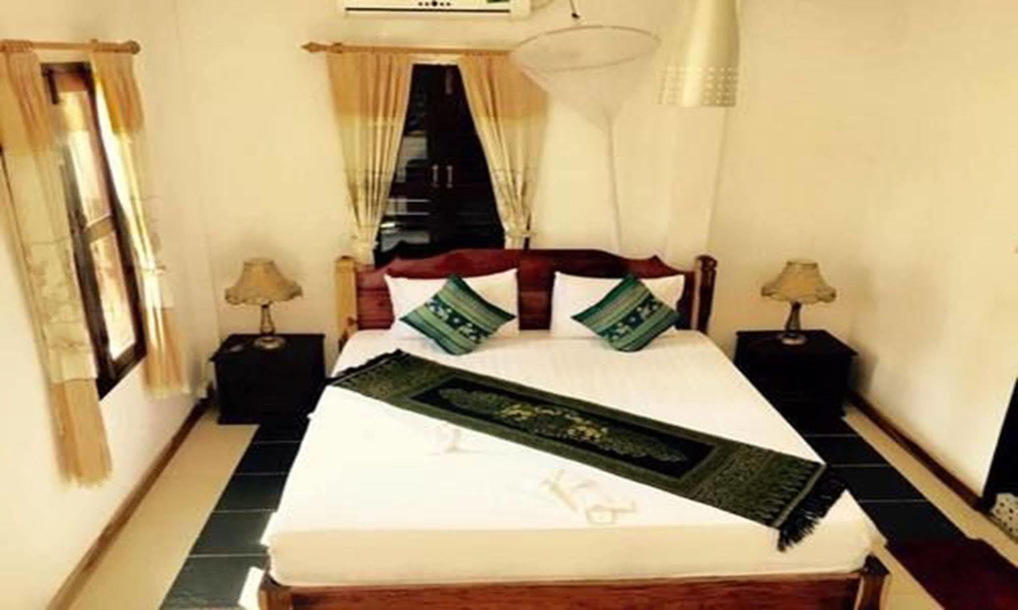Luang Prabang Oasis Hotel Екстер'єр фото