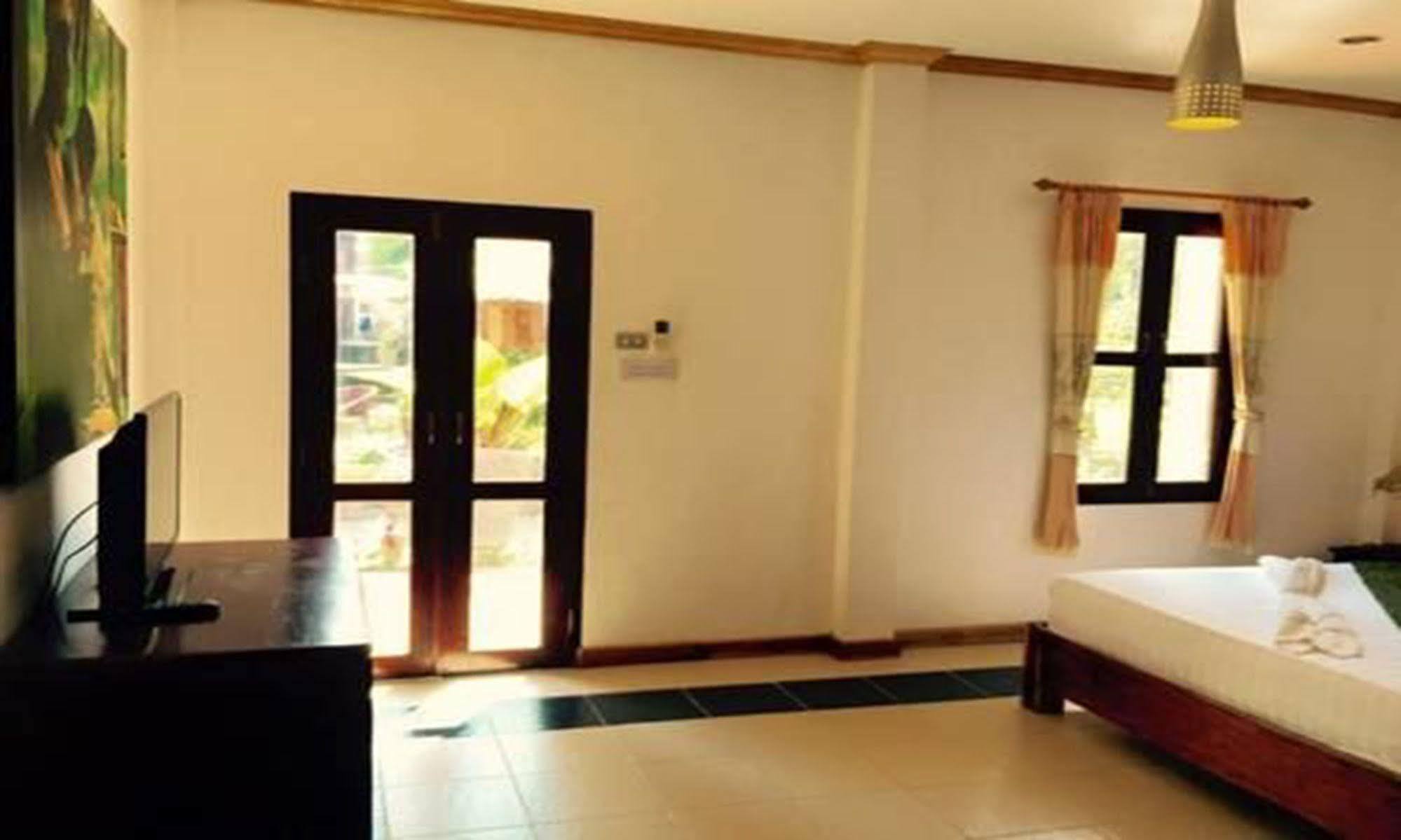 Luang Prabang Oasis Hotel Екстер'єр фото