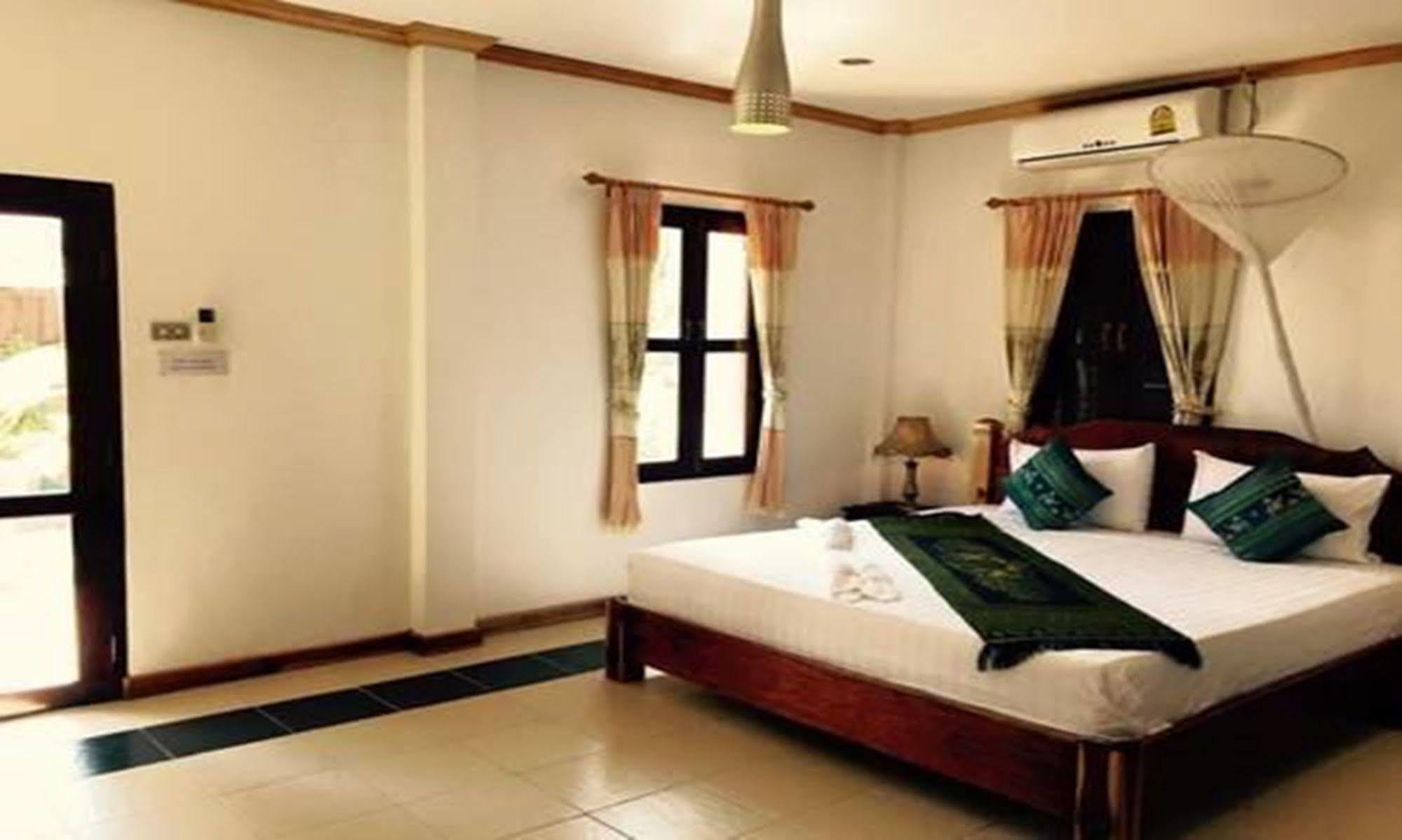 Luang Prabang Oasis Hotel Екстер'єр фото