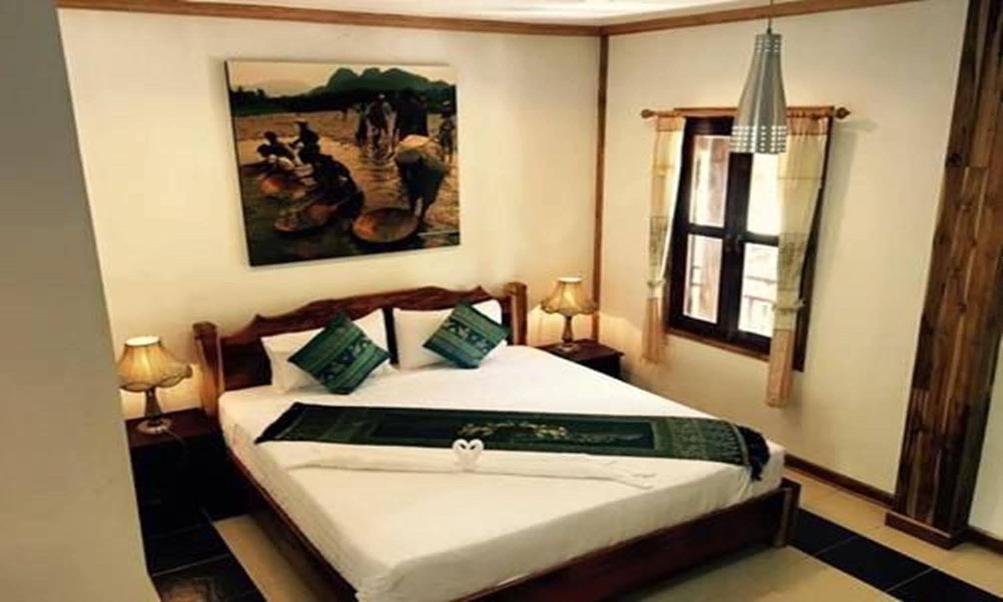 Luang Prabang Oasis Hotel Екстер'єр фото