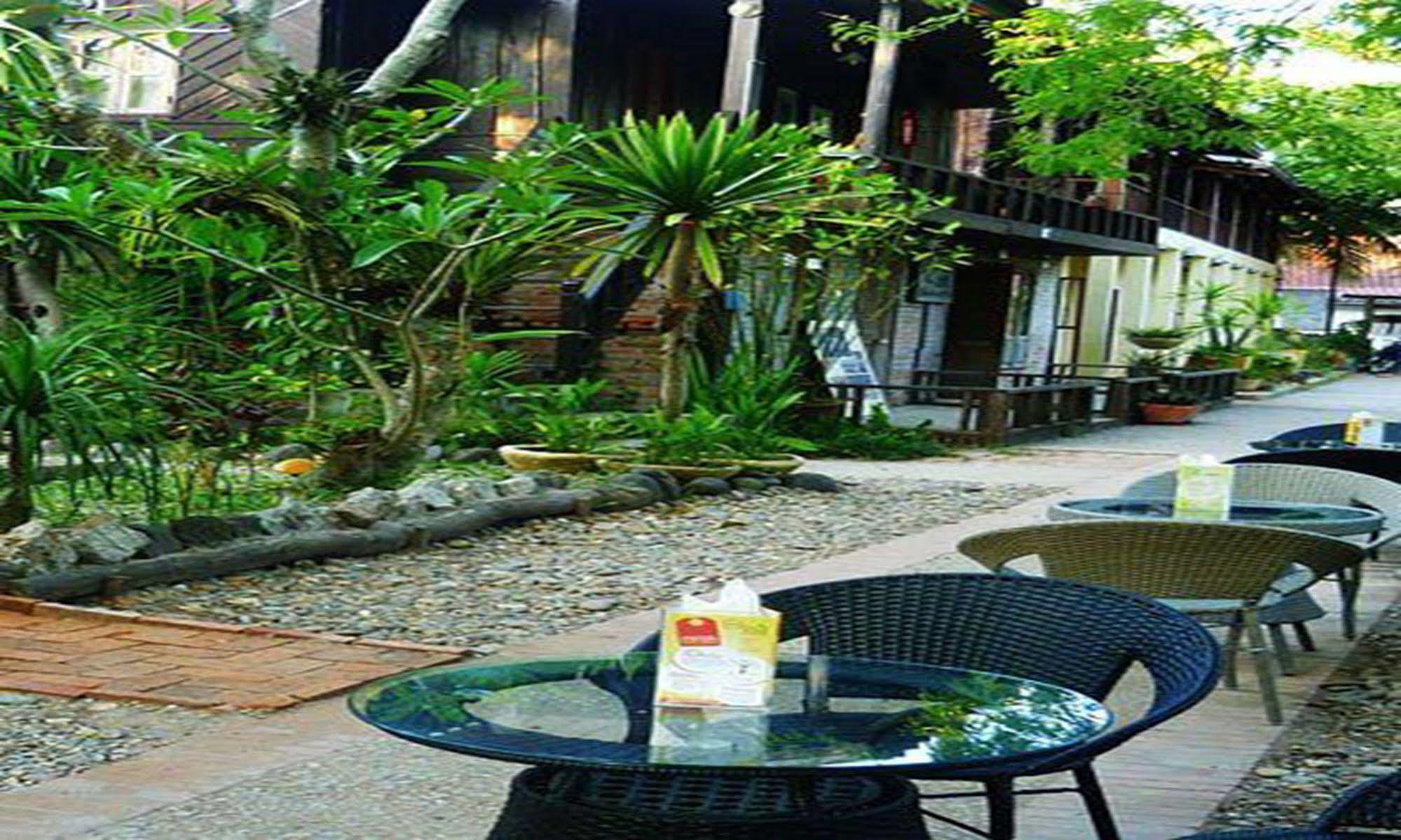 Luang Prabang Oasis Hotel Екстер'єр фото